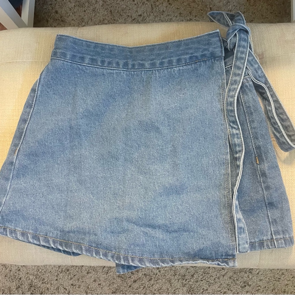 Jean skort!!! Super cute never worn!